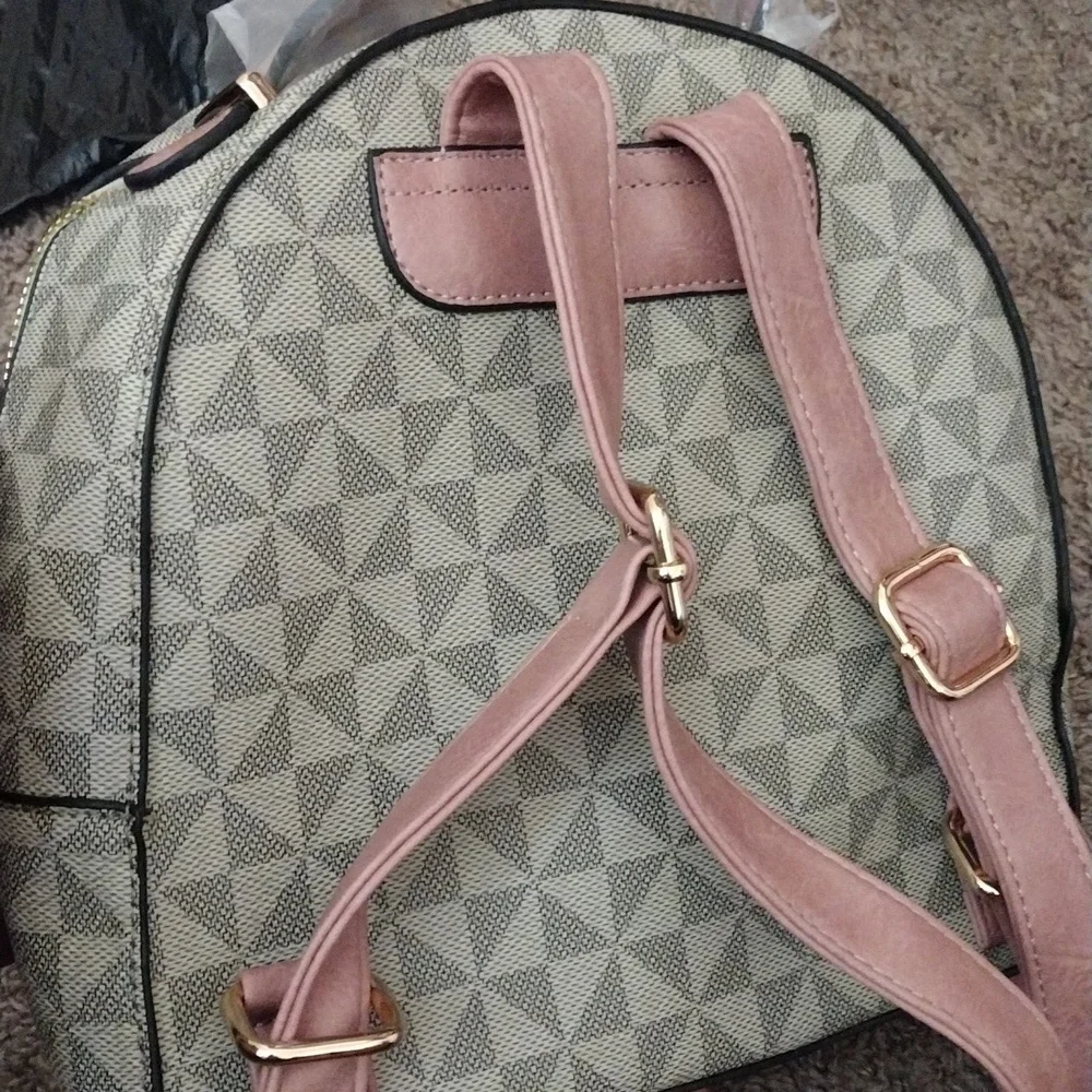 Purse backpack - Picture 2 of 2